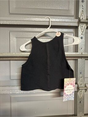 Bella Movement Black Cropped Ribbed Tank